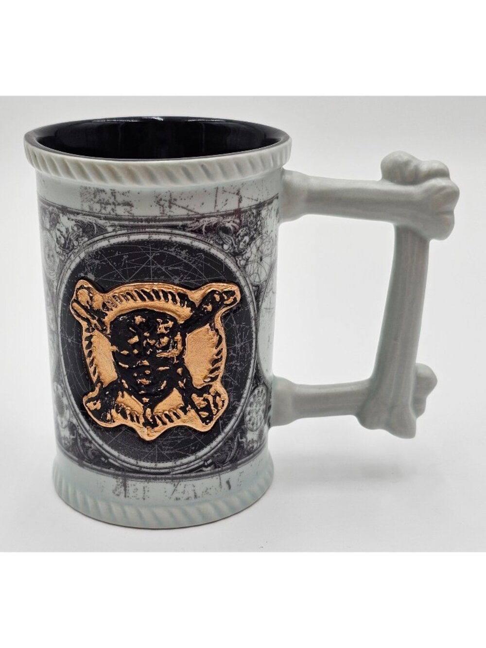 Disney Pirates Of The Caribbean Dead Men Tell No Tales Skull Mug